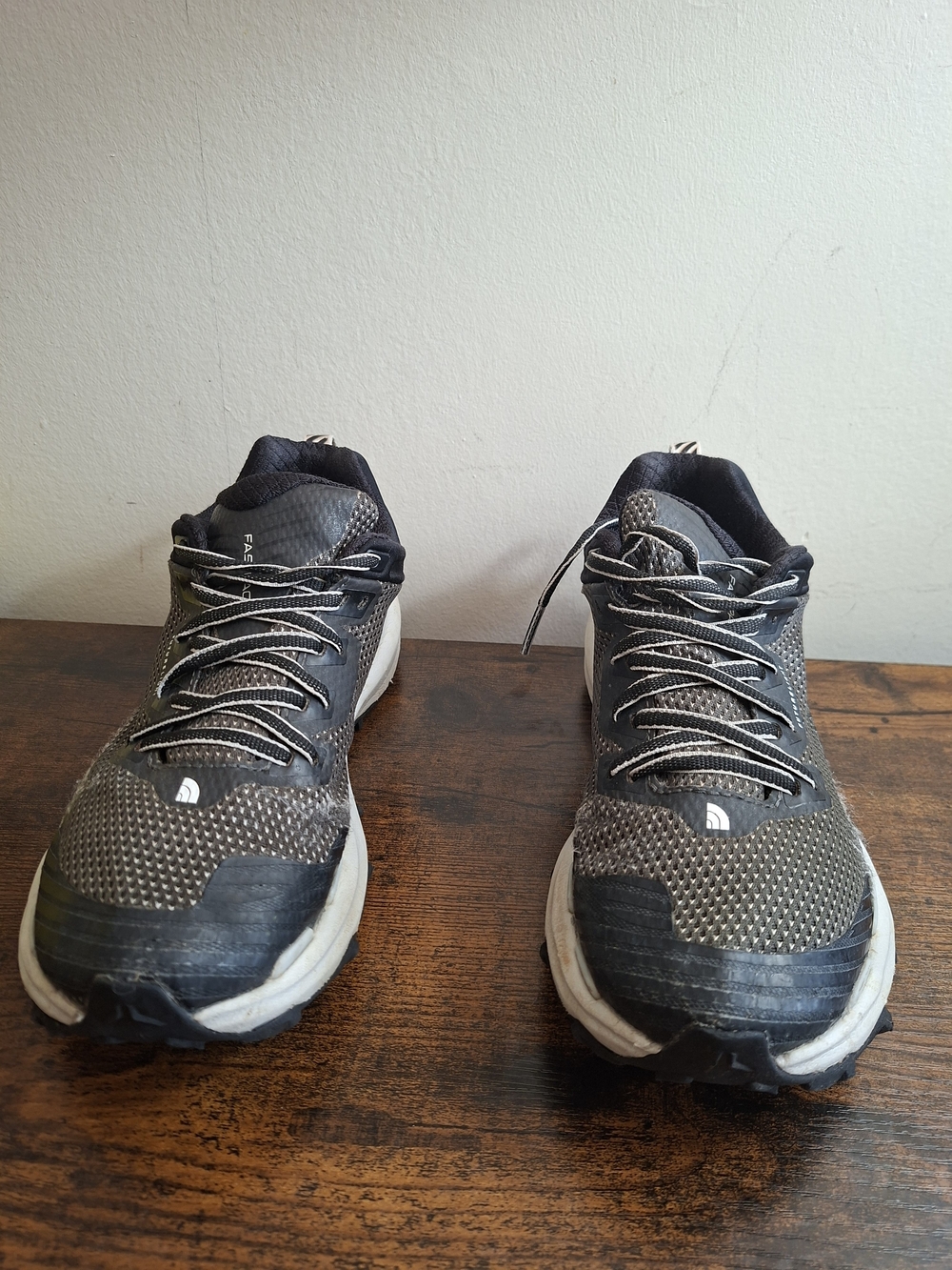 -The North Face Vectiv Fastpack Hiking Shoes Women’s Black & GRAY Size 7